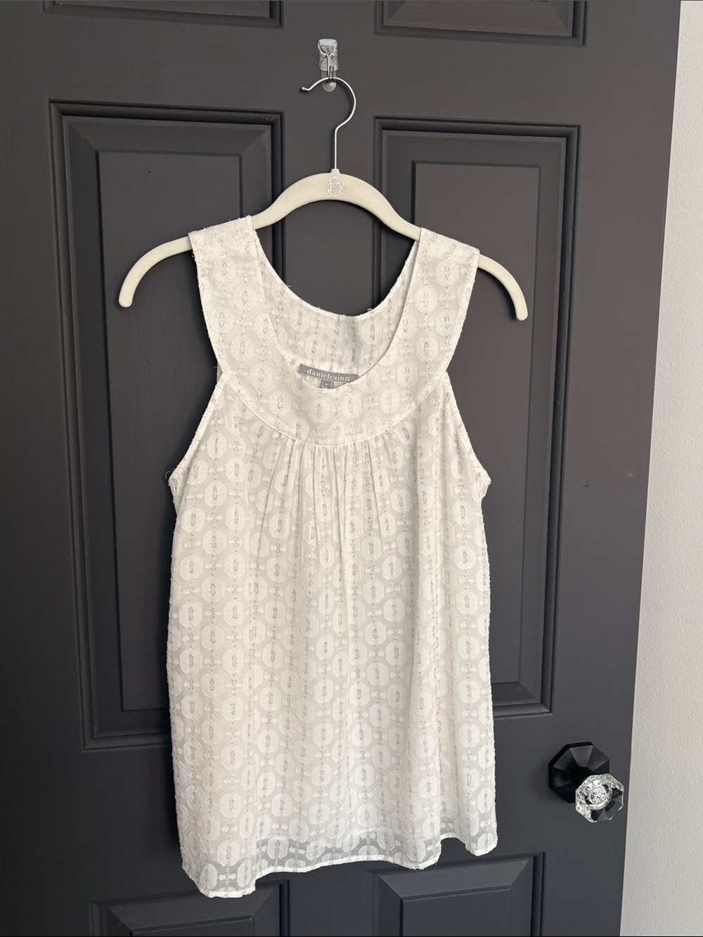 Daniel Rainn White Eyelet Sleeveless Camisole